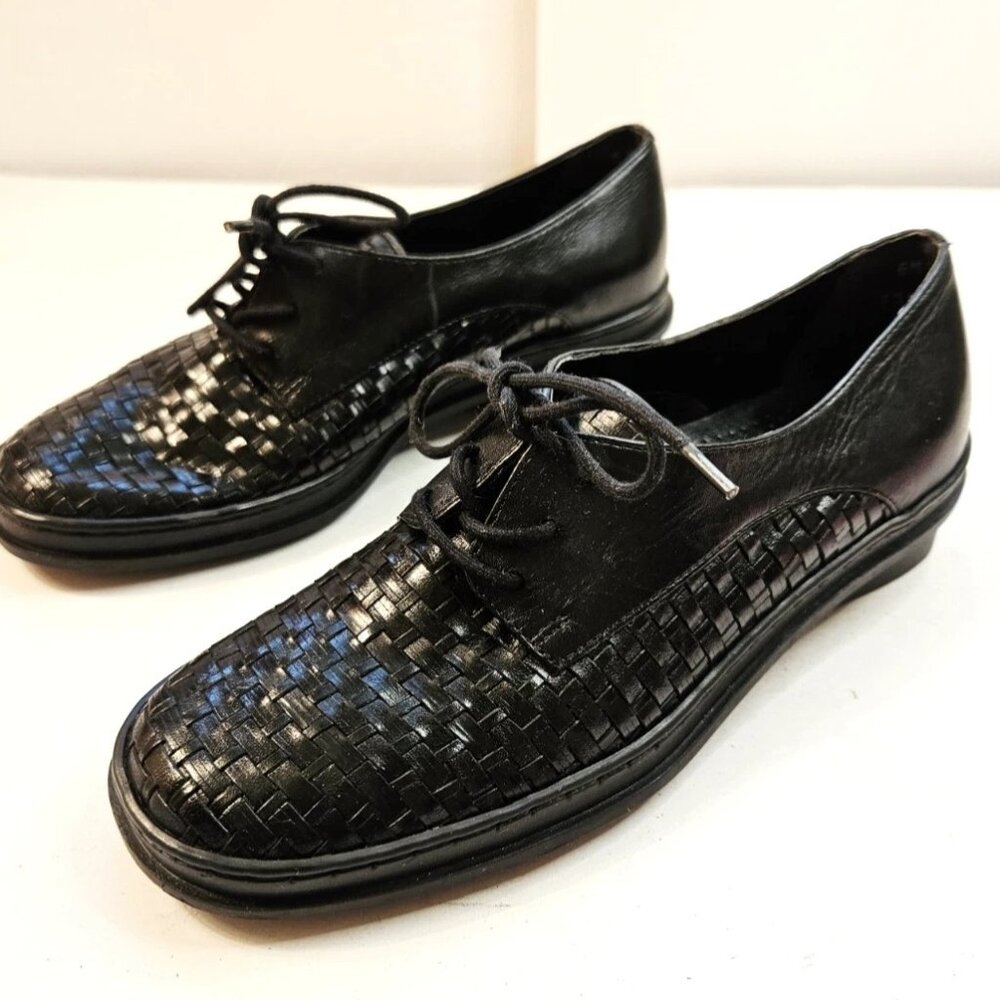 Trotters Basket Weave Oxford Size 5 Black Woven Lace Up Preppy Academia EUC